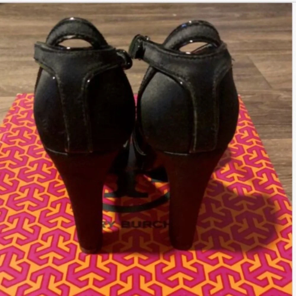 Tory Burch Satin heels